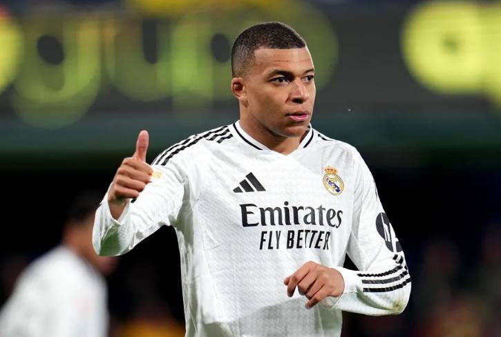 基利安·姆巴佩：“我专注于皇家马德里和我们可能实现的三冠王”