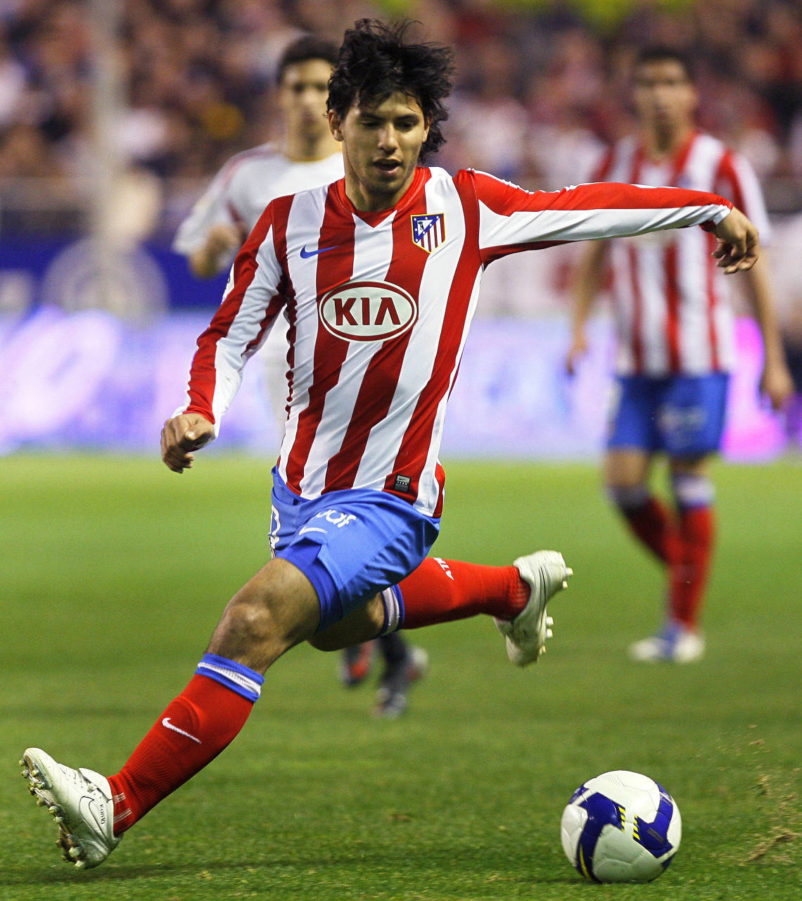 阿圭罗：2011年我差点去皇马，但马竞以最快速度与曼城签订了协议